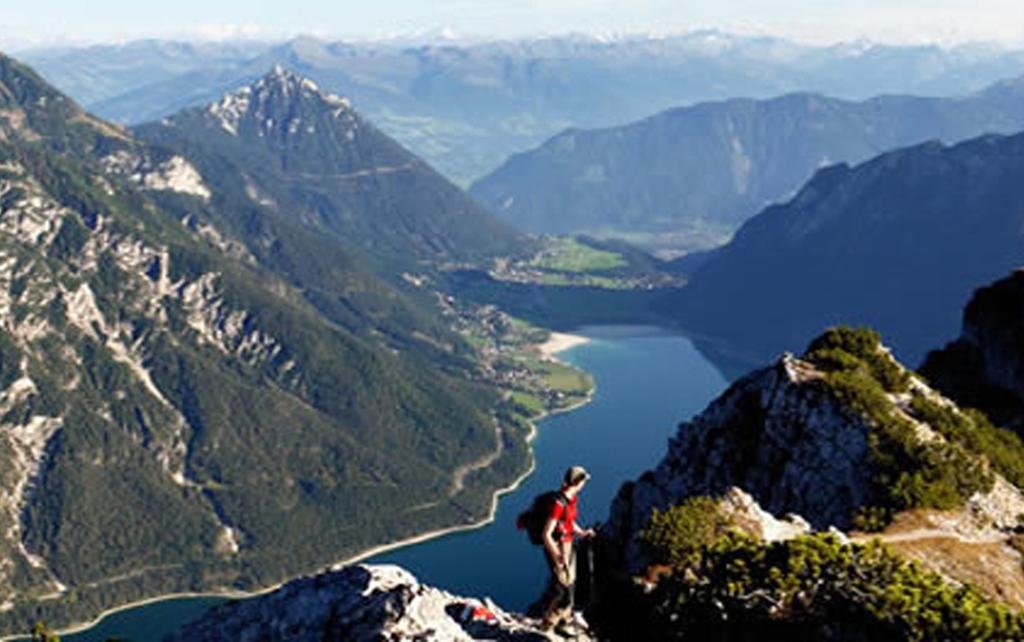 Gaestehaus Alpina Maurach  Bagian luar foto